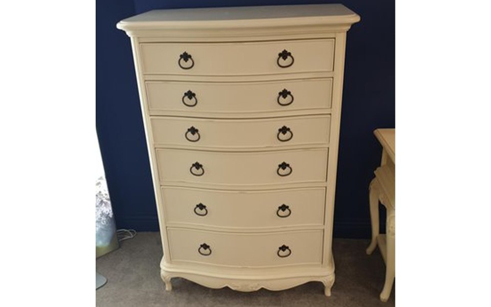 Ivory Range
6 Drawer Chest
Was £1,000 Now £699 Ivory Range
6 Drawer Chest
Was £1,000 Now £699